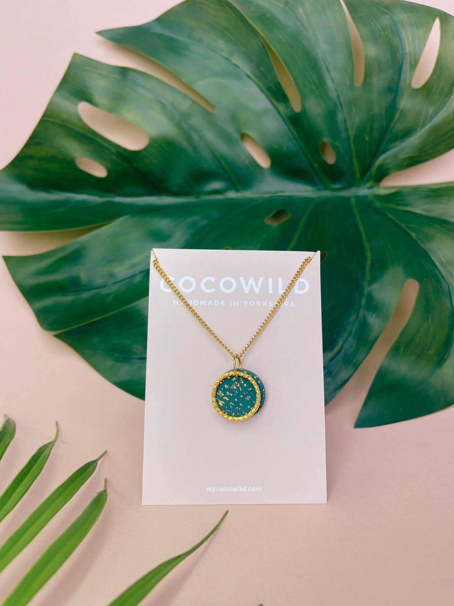 LUCIA - Small Green and Gold clay necklace | short round green necklace on a 18k gold plated chain //