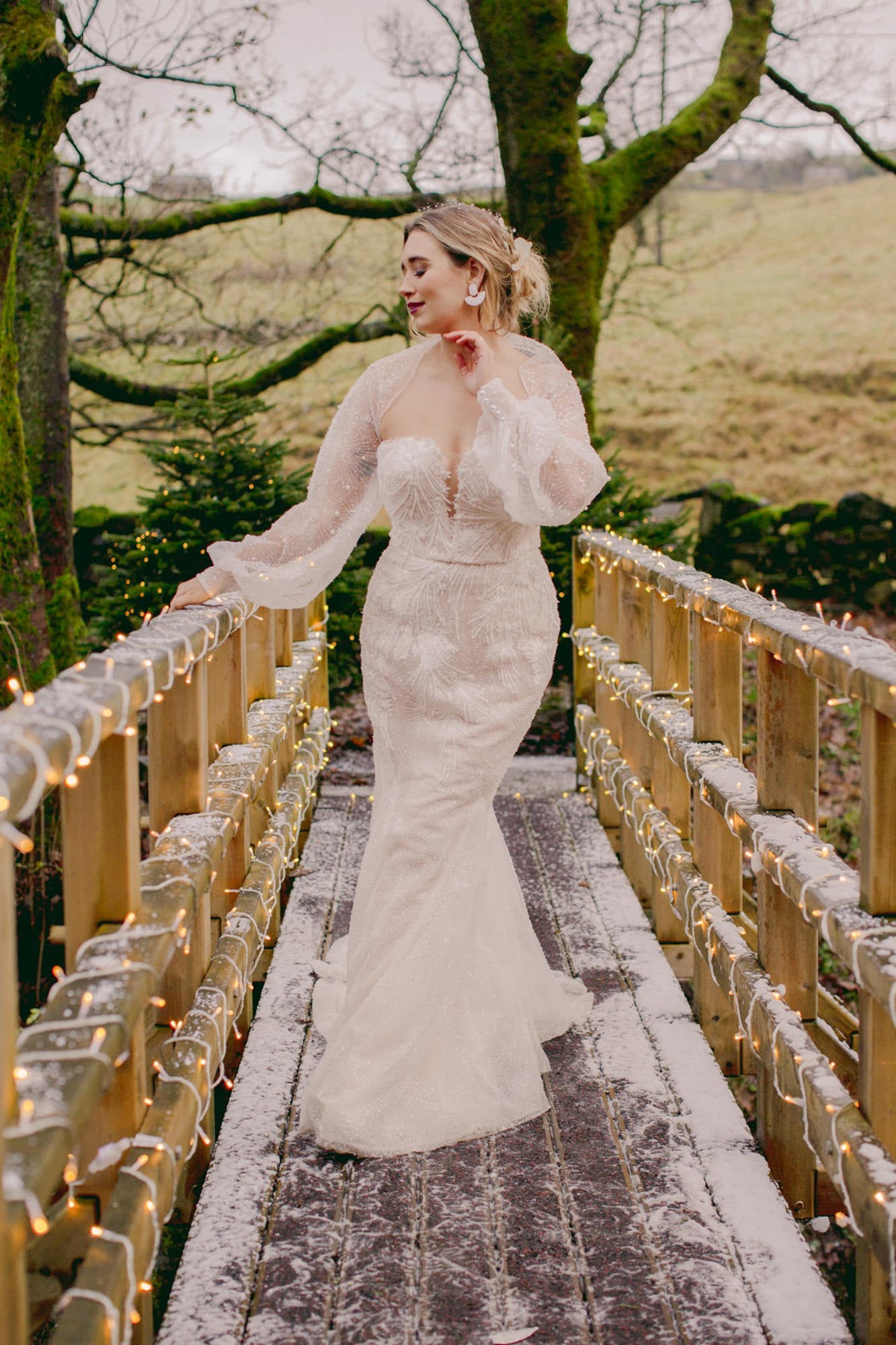 JESSIE - White Pattern Bridal Earrings